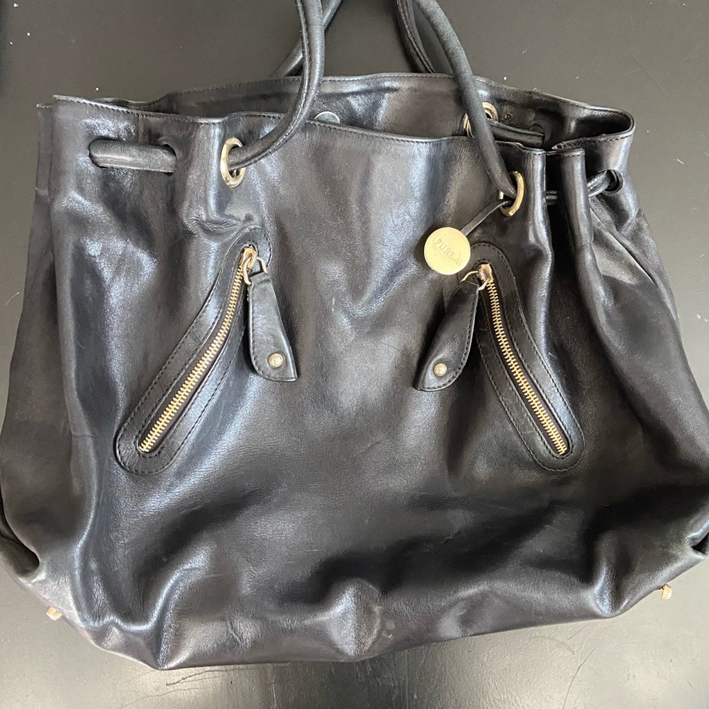 Black leather Furla purse